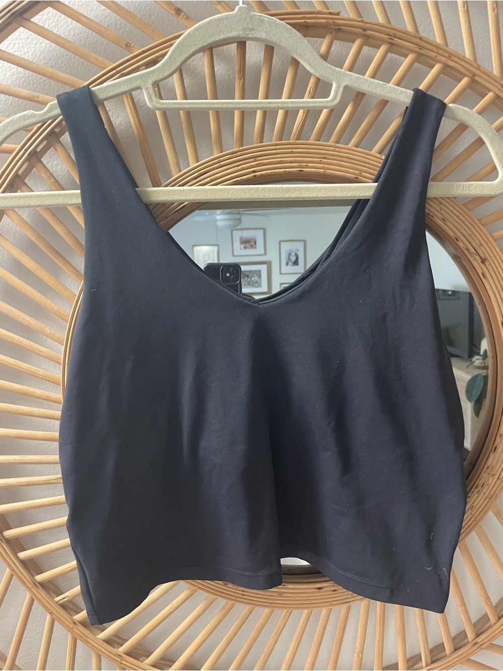 all in motion Black V-Neck Crop Tank Top size L